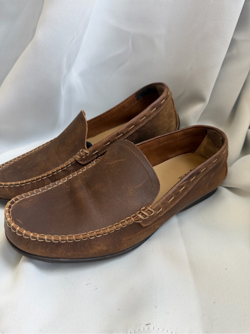 Frye Men’s Chestnut brown Leather driving  Moccasin Loafers 9 - Picture 3 of 11